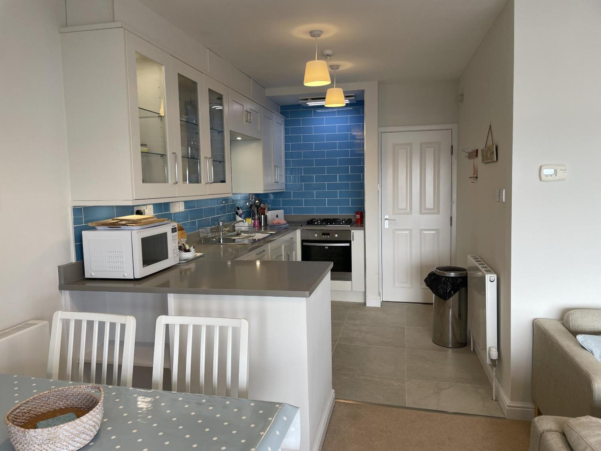 Lovely Seafront 2 Bedroom Apartment 4 애버디피 외부 사진